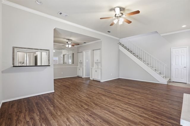 5845 Water Ridge Drive, Arlington, TX 76016