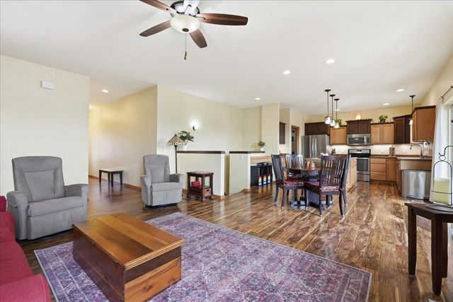711 Cypress Court, Sun Prairie, WI 53590