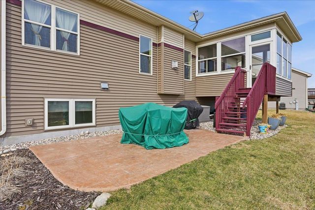 711 Cypress Court, Sun Prairie, WI 53590