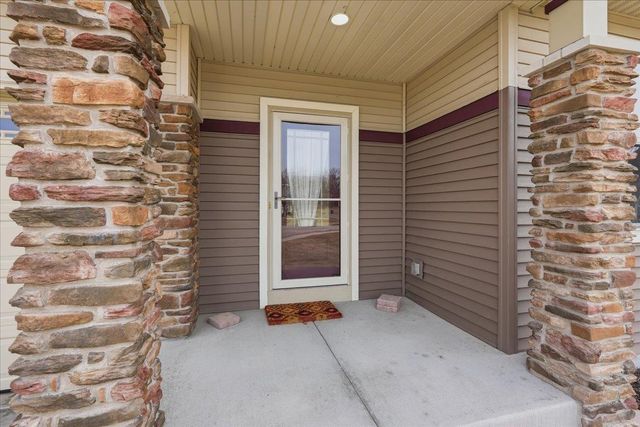 711 Cypress Court, Sun Prairie, WI 53590