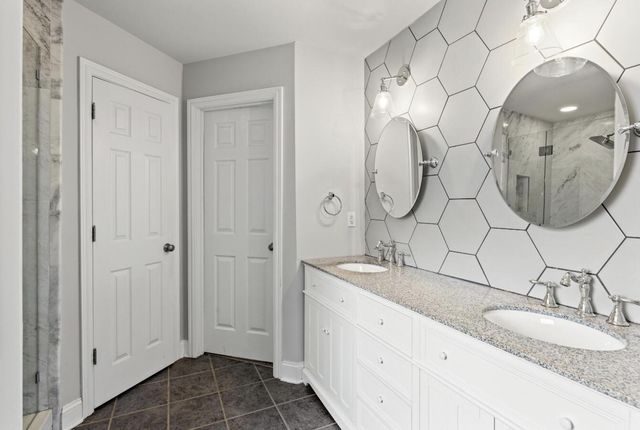 2505 Eastway Drive, Lexington, KY 40503