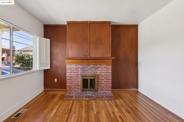 1822 40Th Ave, Oakland, CA 94601