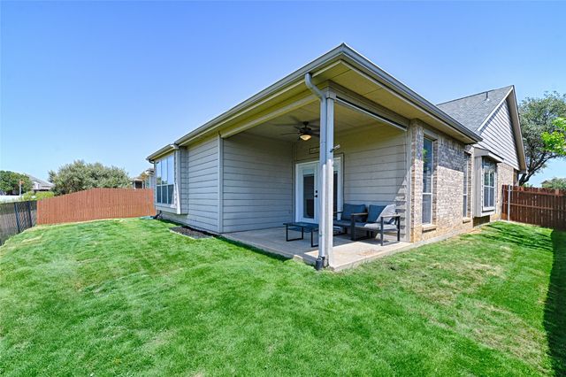 10969 Hawks Landing Road, Fort Worth, TX 76052