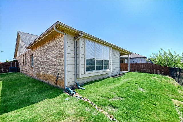 10969 Hawks Landing Road, Fort Worth, TX 76052