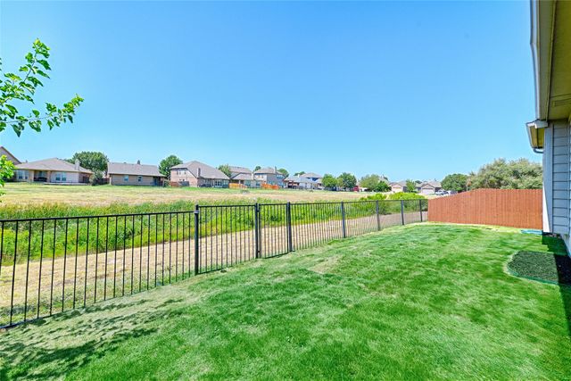 10969 Hawks Landing Road, Fort Worth, TX 76052