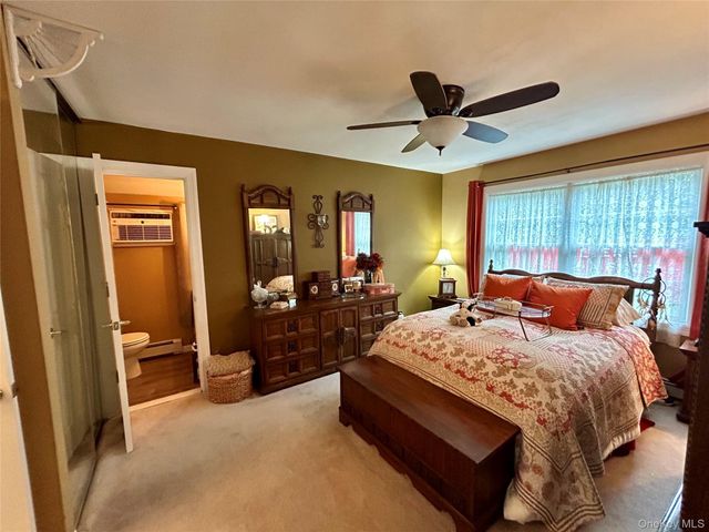54 Madeline Road, Ridge, NY 11961
