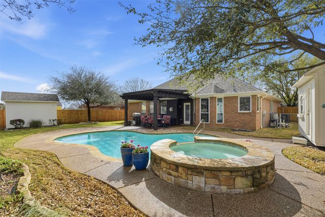 1616 Shelley Lane, Cleburne, TX 76033