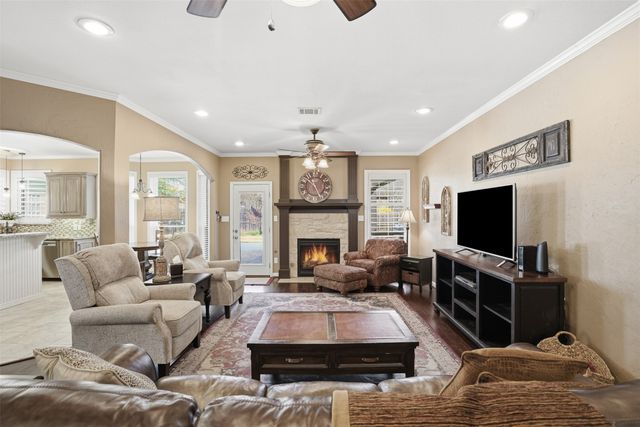 1616 Shelley Lane, Cleburne, TX 76033