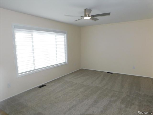 2727 Eaton Place, Flint, MI 48506