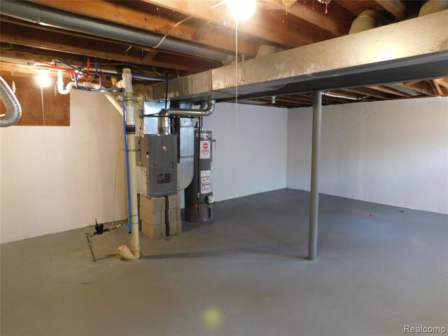 2727 Eaton Place, Flint, MI 48506