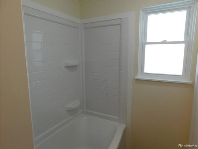 2727 Eaton Place, Flint, MI 48506