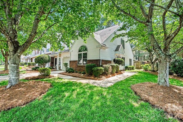 8929 Scotch Heather Way, Charlotte, NC 28277