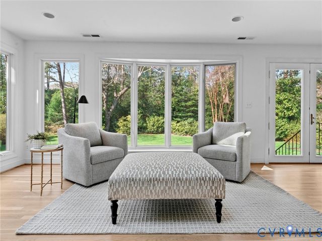 16 E Doverland Ct, Henrico, VA 23229