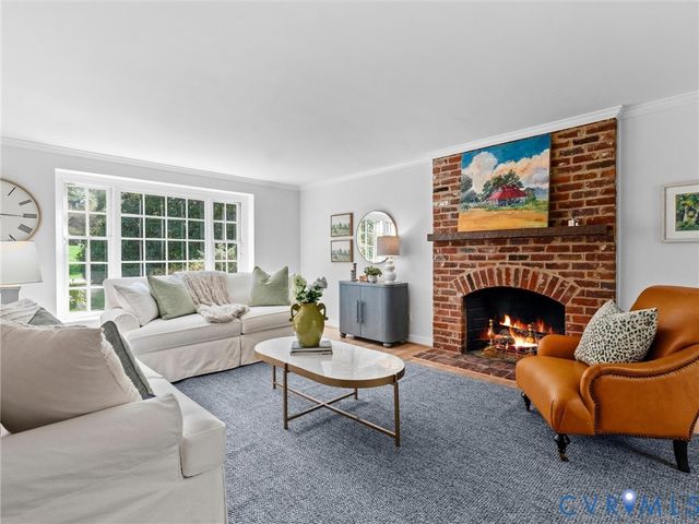 16 E Doverland Ct, Henrico, VA 23229