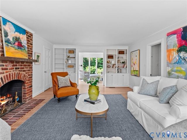 16 E Doverland Ct, Henrico, VA 23229