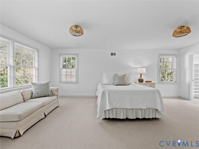 16 E Doverland Ct, Henrico, VA 23229