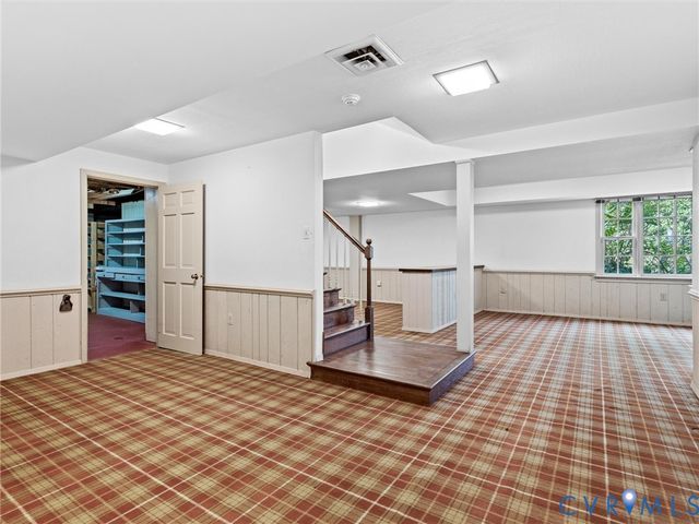 16 E Doverland Ct, Henrico, VA 23229