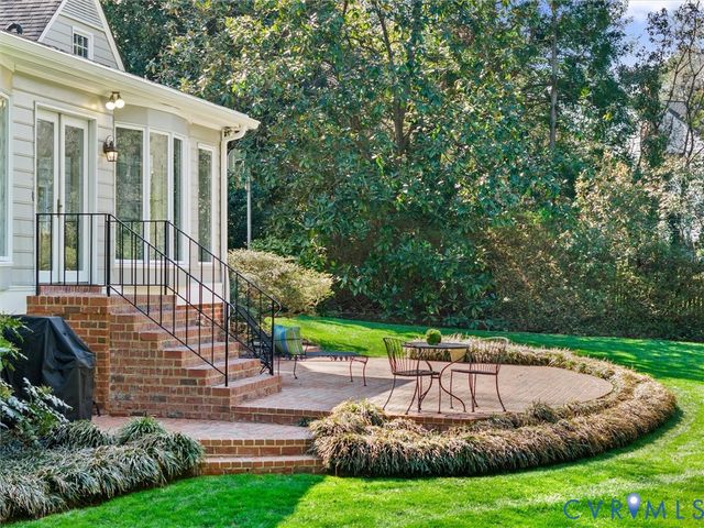 16 E Doverland Ct, Henrico, VA 23229