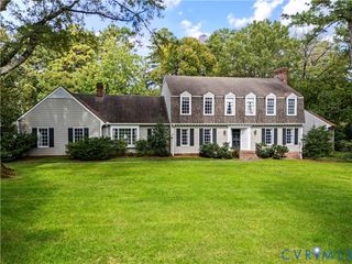 16 E Doverland Ct, Henrico, VA 23229