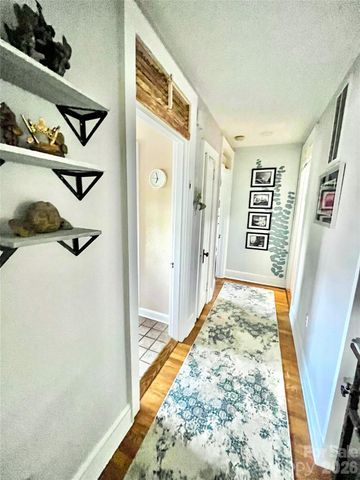 271 Brook Street, Waynesville, NC 28786