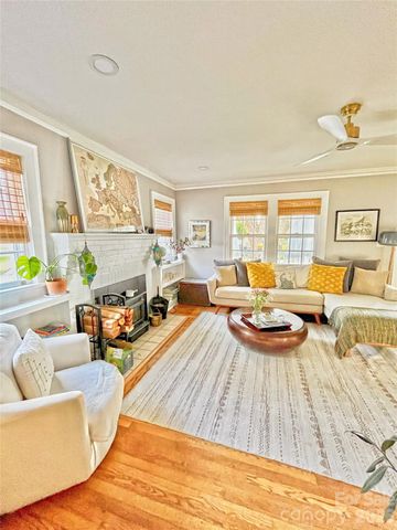 271 Brook Street, Waynesville, NC 28786