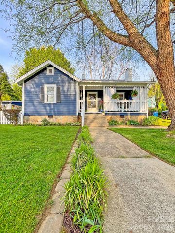 271 Brook Street, Waynesville, NC 28786