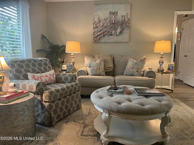 550 Post Road, 607, Ridgeland, MS 39157