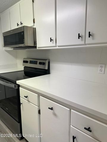 550 Post Road, 607, Ridgeland, MS 39157