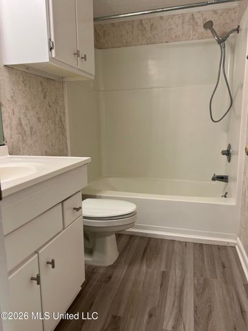 550 Post Road, 607, Ridgeland, MS 39157