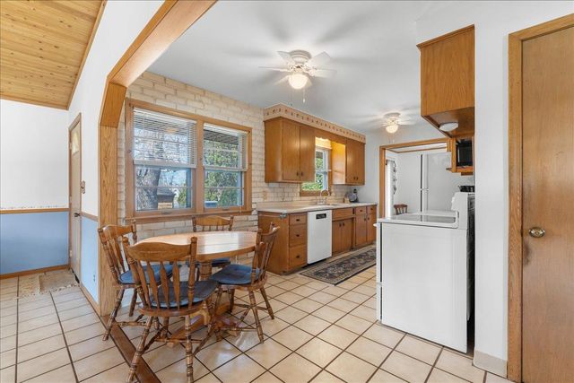 2755 Huron Street, Roseville, MN 55113