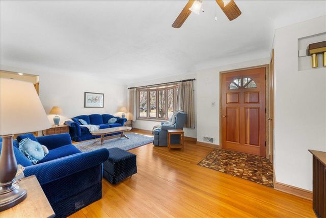 2755 Huron Street, Roseville, MN 55113