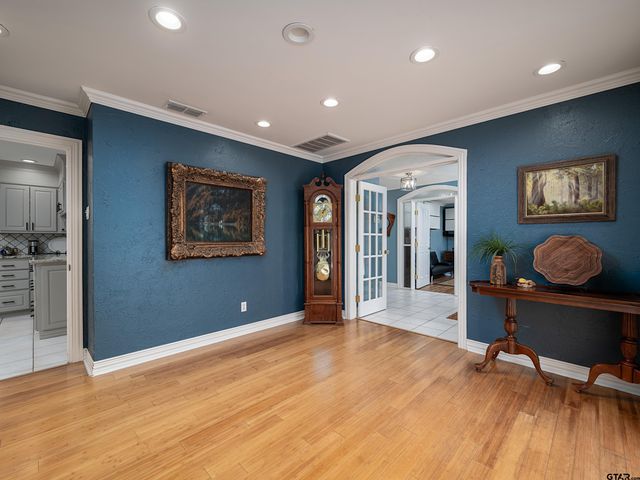 8212 Cambridge Rd, Tyler, TX 75703