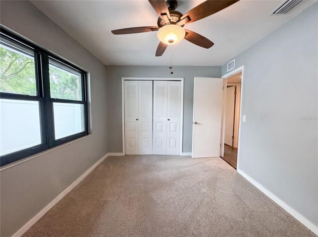 17621 MEADOWBRIDGE DRIVE, Lutz, FL 33549