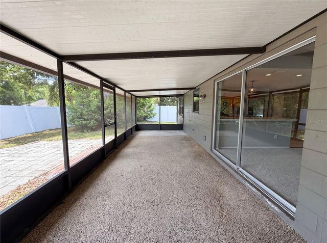 17621 MEADOWBRIDGE DRIVE, Lutz, FL 33549