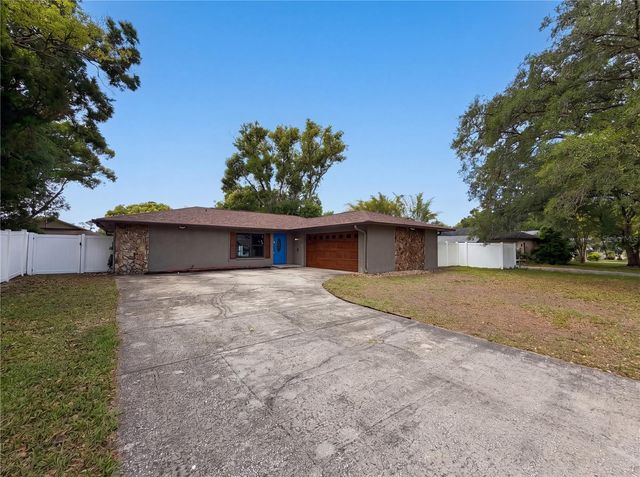17621 MEADOWBRIDGE DRIVE, Lutz, FL 33549