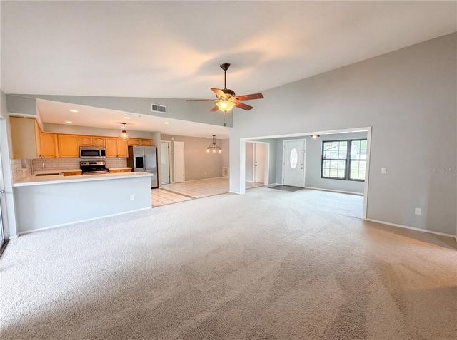 17621 MEADOWBRIDGE DRIVE, Lutz, FL 33549