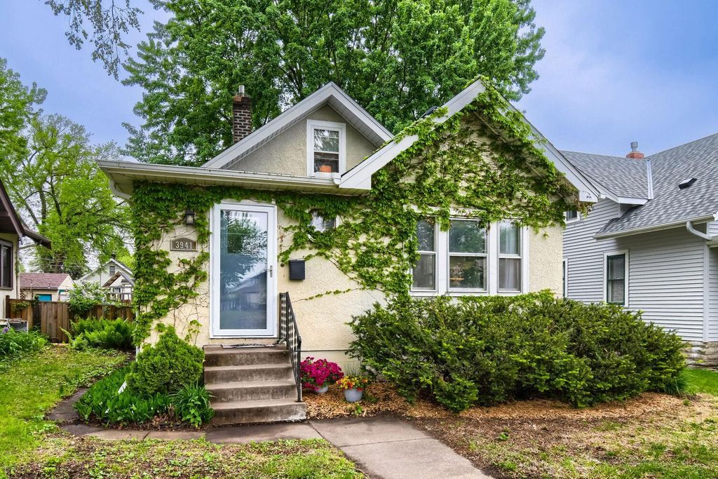 3941 21st Avenue S, Minneapolis, MN 55407