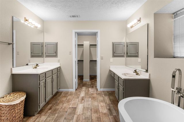 12503 Oakcroft Drive, Houston, TX 77070