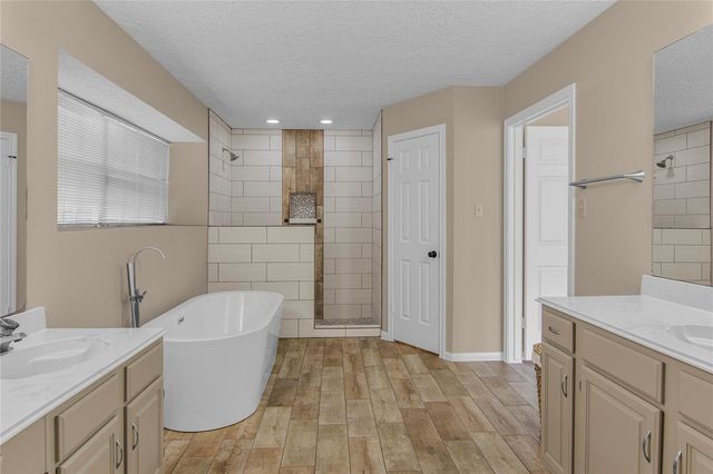 12503 Oakcroft Drive, Houston, TX 77070