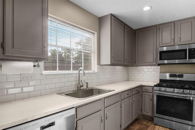 12503 Oakcroft Drive, Houston, TX 77070