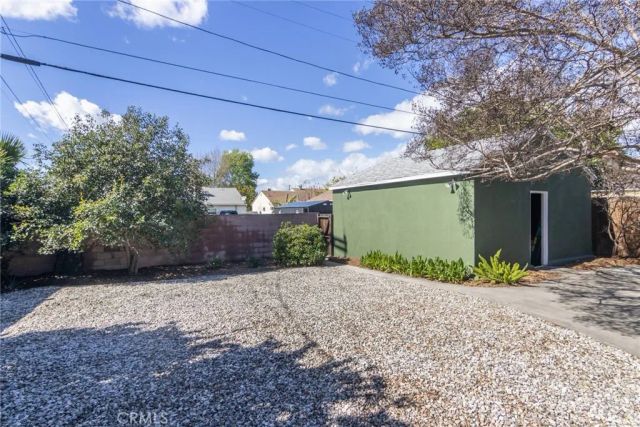 8009 Aldea, Lake Balboa, CA 91406