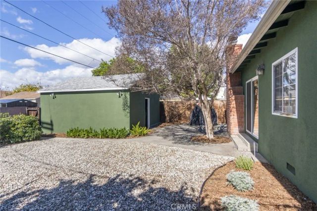 8009 Aldea, Lake Balboa, CA 91406