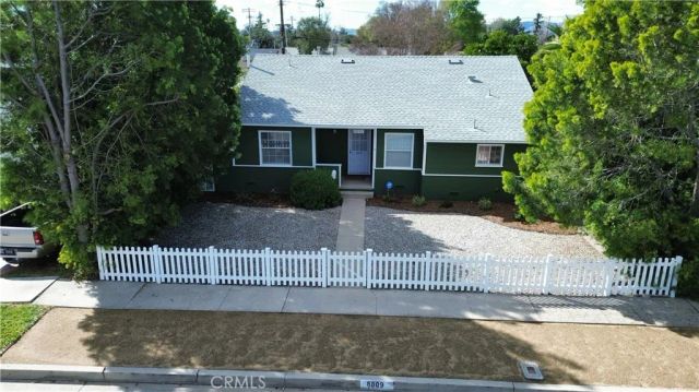 8009 Aldea, Lake Balboa, CA 91406