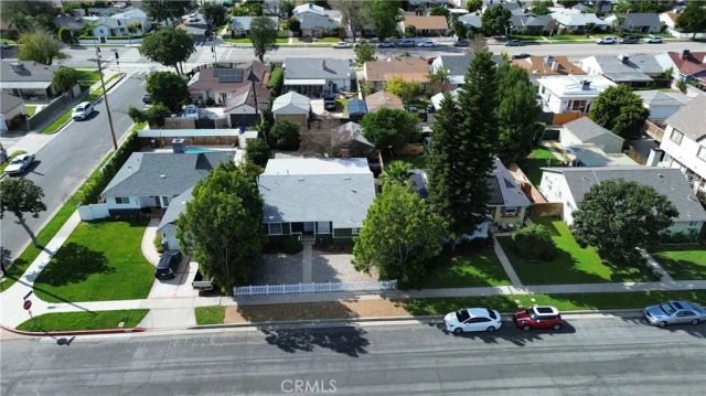 8009 Aldea, Lake Balboa, CA 91406