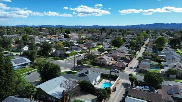 8009 Aldea, Lake Balboa, CA 91406