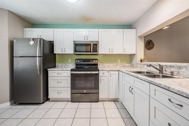 52 BRIGTON COURT, Safety Harbor, FL 34695
