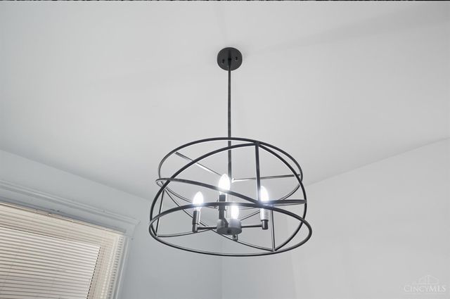 3475 Woodburn Avenue, Cincinnati, OH 45207