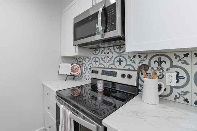 3475 Woodburn Avenue, Cincinnati, OH 45207