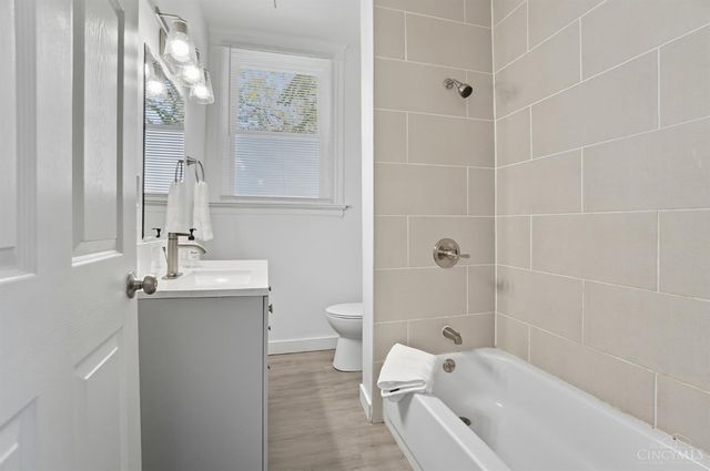 3475 Woodburn Avenue, Cincinnati, OH 45207