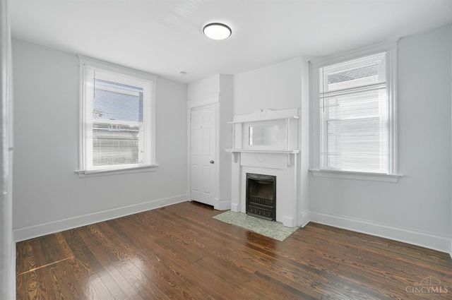 3475 Woodburn Avenue, Cincinnati, OH 45207